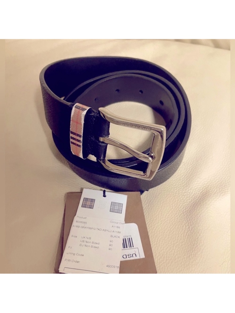 Burberry Black Leather Men's Belt with Haymarket Accent - Picture 4 of 10